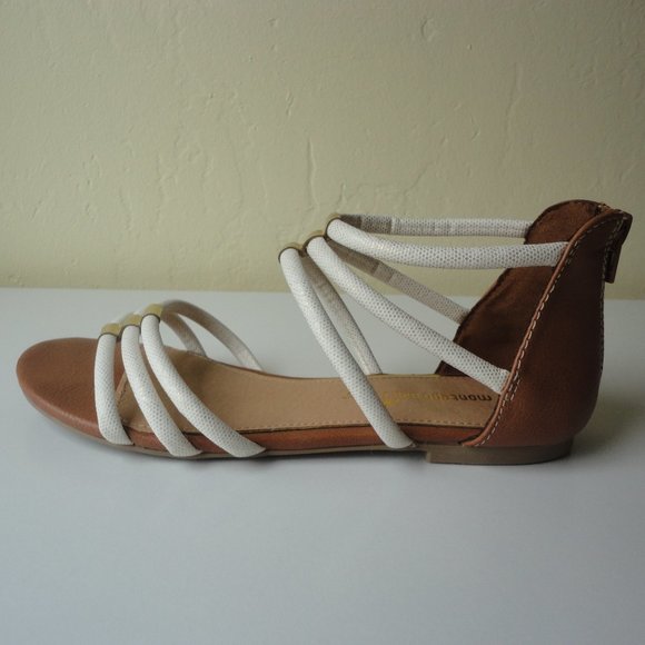 Gladiator Sandals Montego Bay Club, NEW! - Size 7M, White & Tan - Picture 8 of 12